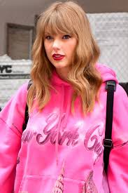 But beyond standing in as a cool girl. Taylor Swift Hairstyles Taylor Swift S Curly Straight Short Long Hair