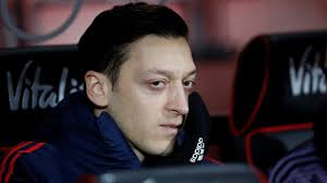 Born 15 october 1988) is a german professional footballer who plays as an attacking midfielder for süper lig club fenerbahçe.nicknamed the assist king, özil is known for his technical skills, creativity, agility, and finesse. Arsenal Outcast Mesut Ozil Turns Down Transfer To Fenerbahce As Former Miss Turkey Wife Pushes For Move Away From London Reports Rt Sport News