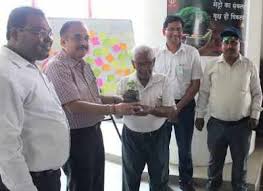 Give the gift of refreshing showers. Lucknow Metro Gifts Free Plant Saplings To Metro Commuters On World Environment Day Lucknow News Times Of India