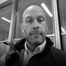 Donna Menzies's Instagram, Twitter & Facebook