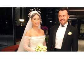Tam adı dursun ali atay olan başarılı oyuncunun bir de abisi vardır. Beiruting Life Style Blog Famous Turkish Actors Hazal Kaya And Ali Atay Tied The Knot