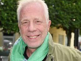 Emma Colberti (Un si grand soleil) divorcée d'un grand photographe de 12  ans de plus qu'elle : elle était mineure au début de leur relation