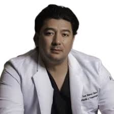 20 médicos especialistas en Tumores de Columna de Banorte