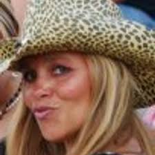 debbie sandoval (@debbiesandoval)