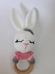 Sevimli Tavsani Bizim Tarifimizle Orup Bebeginize Hediye Etmek Ister Misiniz Hemen Bu Saglikli Amigurumi Modelini Ormeye Ba 2020 Amigurumi Amigurumi Modelleri Orgu