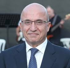 Tracy receiving her trophy and certificate from Ms.Tina Birmpili, the  Executive Secretary of the Ozone Secretariat and Mr. Mazen Hussein, Head of  National Ozone Unit of Lebanon.