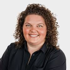 Sandra Hornberger's Instagram, Twitter & Facebook