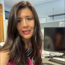 North Hampton Gallery Pianos: a tonal safari through walnut legacies,  miniature mischief, and grandiose reflections. 🪵 The Baldwin Acrosonic:  mid-century mesh and quiet menace. Probably knows your secrets and your  serial number.