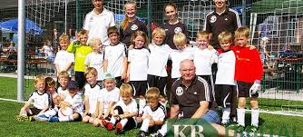 Es ist längst keine seltenheit mehr, dass in den hamburger schulen die dritte sportstunde so gut wie jede woche entfällt. Fussball Olympiade Und Wanderpokale Kevelaerer Blatt
