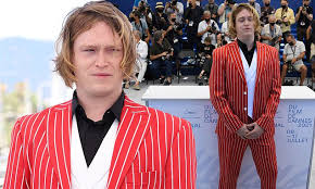 Caleb landry jones game of thrones. Ynizo Vlv78gvm