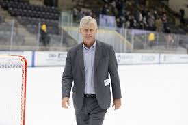 Brian Riley passes reins of Army hockey to Zach McKelvie