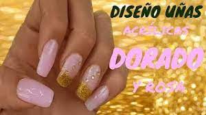 Estos modelos de uñas que presentamos a continuación tienen un atractivo muy particular, ya que están decoradas con todo tipo de pedrería, como son los collares, pendientes, anillos, perlas y otros típicos complementos que solemos usar. Unas Acrilicas Diseno Rosa Y Dorado Sandranewlook Youtube