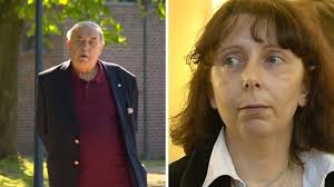 Vicki Gunvalson montre ses seins dans "Real Housewives": le FBI s'en mêle  (vidéo)