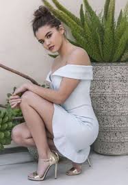 Paris Berelc Gorgeous American Model And Actress Born Paris Maryjo Berelc On December 29 1998 In Milwaukee Wiscon Paris Berelc Celebrities Celebrity Beauty