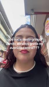 Abrazos Gratis En La Calle