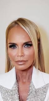 Patricia Lenhart's Instagram, Twitter & Facebook