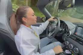 Jun 17, 2021 · el día de ayer ya estaban evaluando cuánto le darían por el carro que tiene ahora. Video Epa Colombia Mostro El Lujoso Carro Que Compro