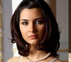 Tugba Buyukustun Hairstyle Trendy Short Haircuts Short Hairstyles For Women
