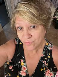 Susan Derose's Instagram, Twitter & Facebook