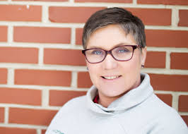 17 female execs offer advice about rising to the top of a male-dominated  field