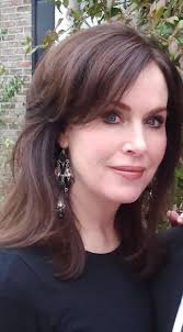 Jennifer Laurens: books, biography, latest update