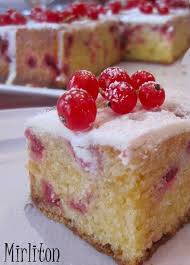 Gateau Blanche Neige Aux Groseilles Et Chocolat Blanc Mirliton Gateau Blanche Neige Dessert Recettes Sucrees
