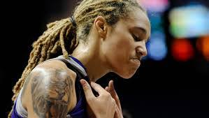 Angel Goodrich's Instagram, Twitter & Facebook