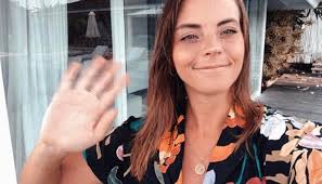 hello there! looking for work. fluent in English and Spanish. I have  experience in the following but happy to take