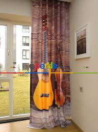 Genc Odasi Icin Keman Ve Gitar Desenli 3d Fon Perde 170cm X 240cm Eperde Com Fon Perdeler Perde Keman