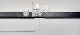 Votre plan de travail en granit, sensa, silestone® ou dekton® de chez cosentino® est idéal pour aménager votre cuisine ou votre salle de bain grâce à sa composition exceptionnelle qui résiste à l'usure quotidienne et offre, élégance et haute qualité. Focus Plans De Travail Cuisishop