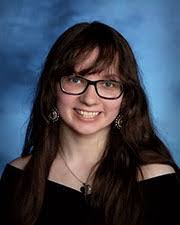 Estee Smith's Instagram, Twitter & Facebook