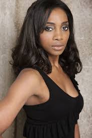 Simone Moore's Instagram, Twitter & Facebook