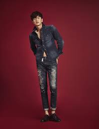 Lee kwang soo, one of the main cast members of running man, is reportedly leaving the south korean variety show. Lee Kwang Soo Named New Model For Buckaroo Kissasian