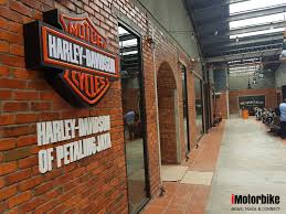Sorry lambat upload video dari tarikh event ssbb aku baru belajar edit video style cinematography mcm ni. Harley Davidson Opens New Service Centre At The Gasket Alley In Pj Imotorbike News
