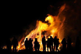 Hinzu kommt, dass die walpurgisnacht trotz ihrer. Walpurgis Night In Sweden In 2021 Office Holidays