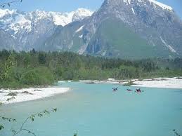 Soca River In Bovec Slovenia This Has Got To Be The Most Beautiful River In The World Simply Stunning Fun Fact This Is The R Slovenie Reizen Vakantie