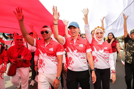 Alhamdulillah kesempatan berada di bawah bentangan Sang Merah Putih  berukuran raksasa (100 meter x 5 bendera) di kirab Festival Merah Putih,  sebuah agenda yang menjadi kebanggaan kita warga kota Bogor &hearts;️???? Terimakasih