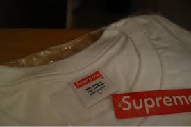 To celebrate the 20th anniversary, the brand will release two iconic releases originally accompanying the store's opening on april 1994. Supreme 20th Anniversary Box Logos