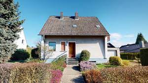 Lage als verkehrsmittelpunkt in lippe wird täglich von vielen reisenden und berufspendlern frequentiert. Haus Zum Verkauf 32719 Lage Lippe Kreis Mapio Net