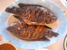 Yummy It Is Fried Spicy Fish From Zimbabwe Zimbabwe Food Africa Food African Food