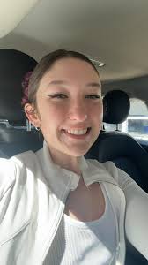 Hi neighbors! My name is Anni Martinez, I am 21 years old and I have been  coming to the Keys my whole life. I finally moved to Key Largo 3 years ago,