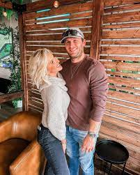 Savannah Chrisley confirms her relationship with Robert Shiver in sweet  PDA-filled post