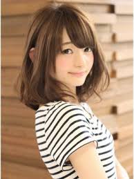 アフロートルヴア ランダムカールの小顔ミディアムパーマ 24時間いつでもweb予約ok ヘアスタイル10万点以上掲載 お気に入りの髪型 人気のヘアスタイルを探すならkirei style キレイスタイル で ミディアム パーマ 髪型 ヘアスタイル