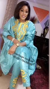Vous cherchez un model couture africaine pagne pour inspirer vos travaux de couture ? 320 Idees De Robe Bazin Chic En 2021 Mode Africaine Tenue Africaine Robe Africaine
