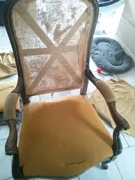 Renovation D Un Vieux Fauteuil Voltaire Oui Are Makers Fauteuil Voltaire Retapisser Un Fauteuil Customiser Fauteuil
