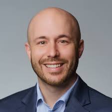 Paul Beach's Instagram, Twitter & Facebook