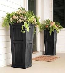 Front Porch Flower Planter Pot 20 Diy Porch Decorating Ideas Projects Outdoor Planters Tall Planters Home And Garden