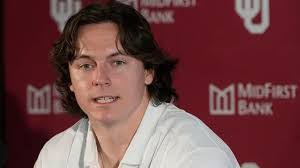 Drew Faulkner's Instagram, Twitter & Facebook