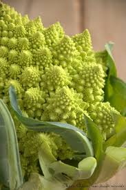 Une Soupe Delicieusement Veloutee A Ig Bas Sans Pommes De Terre Ni Beurre Ni Creme Saines Gourmandises Par Marie Chioca Saines Gourmandises Chou Romanesco Soupe