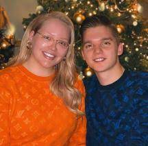 Acclaimed with the name nikkie tutorials on youtube, she is a stunner master with endless magnificence tips and infectious eagerness. Dylan Drossaers Wiki Nikkietutorials Husband Height Age Net Worth